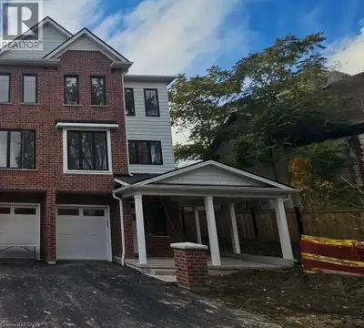 LIVE VIVIDLY AT VIVA – THE BRIGHTEST ADDITION TO DOWNTOWN KITCHENER. Welcome to Viva, a vibrant new...