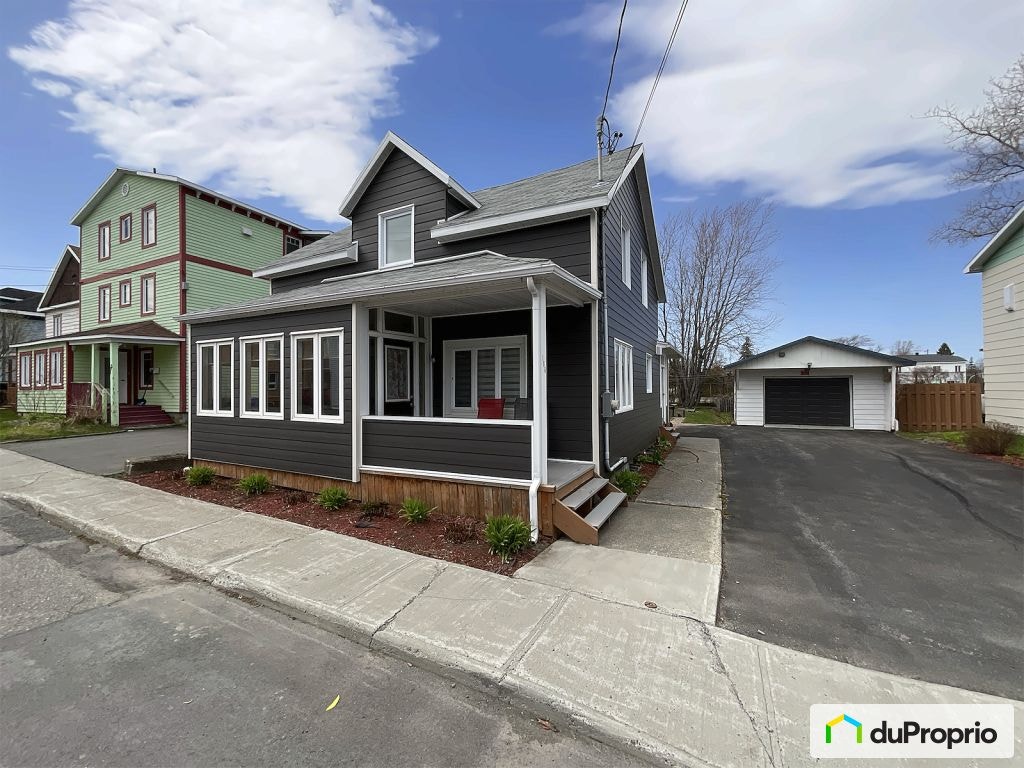 $289,000 - 1 1/2 Storey for sale in Matane — photo 1