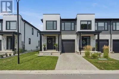 Welcome to 11-101 Swales Ave in Strathroy! This beautifully finished 2-storey END UNIT townhome offe...