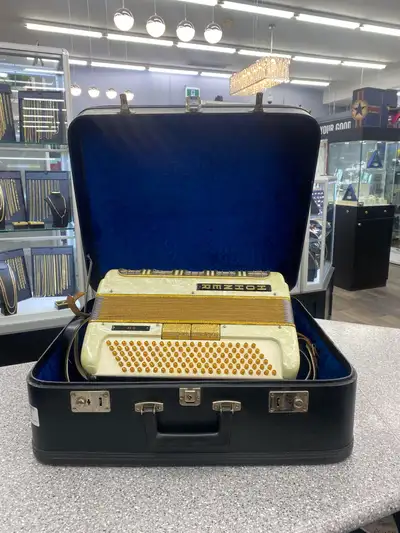 Hohner 22G 120 Bass Accordion, View more