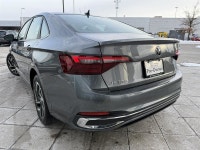 Humberview Volkswagen on the Queensway Don't miss your chance to own this stunning 2024 Jetta Highli... (image 4)