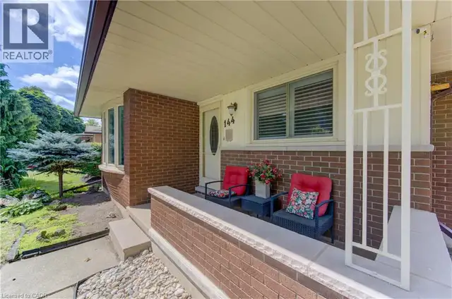 144 HOLBORN Drive Kitchener, Ontario in Houses for Sale in Kitchener / Waterloo - Image 5