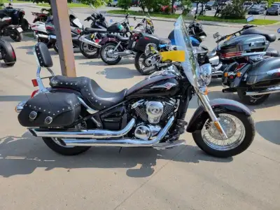 WHY PAY THE FREIGHT/PDI WHEN YOU GET GET THIS MODEL WITH ONLY 170kms! EQUIPPED WITH EVERYTHING YOU N...