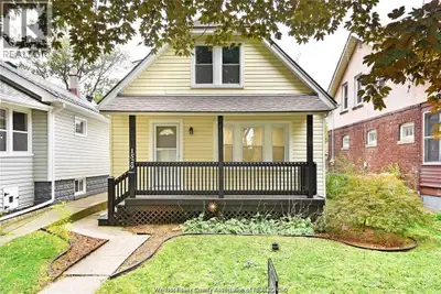 Welcome Home to 1529 Lincoln Rd, Walkerville – Perfect for Professionals or a Young Family Discover...