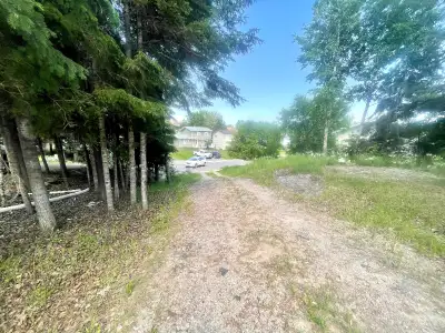 Beautiful park like property situated on a pie shaped oversized lot on a quiet cul-de-sac offering g...