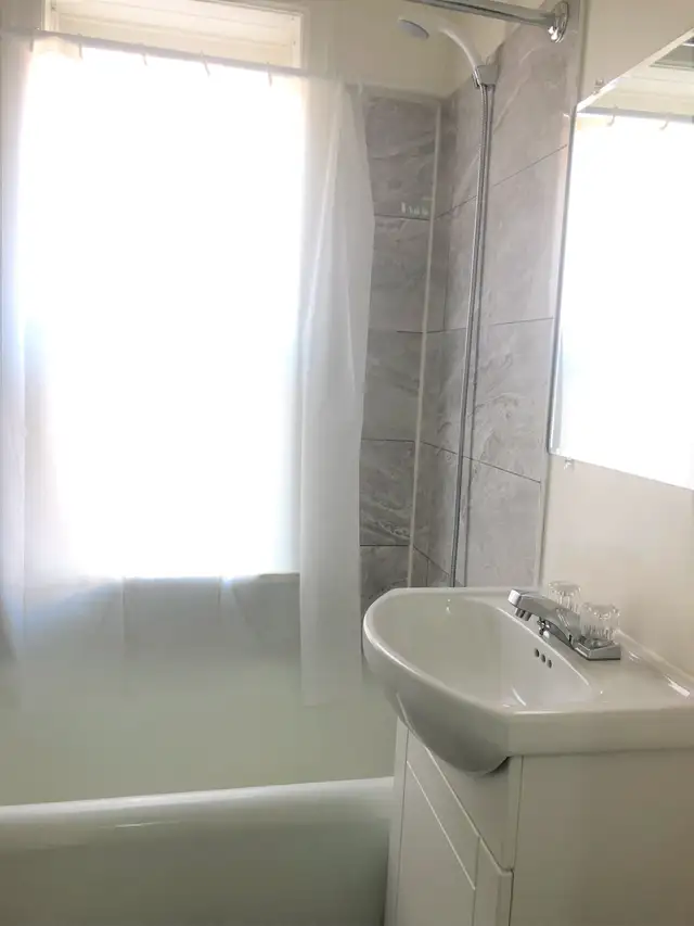 Braemar - Bachelor Apartment for Rent in Long Term Rentals in Regina - Image 3