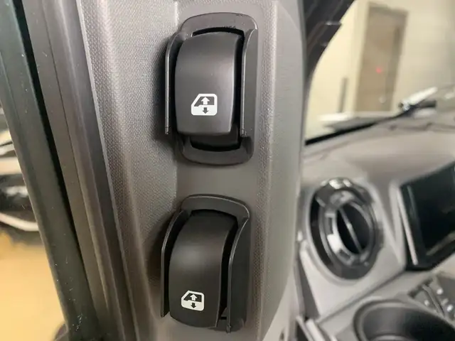 2025 Kawasaki Ridge HVAC HVAC DELUXE XR CAB MODEL WITH HEAT/AC D in ATVs in Guelph - Image 13