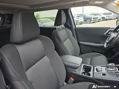 2025 Mitsubishi Outlander Plug-In Hybrid SE | NO ACCIDENTS EV, View more