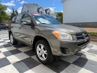 A dependable compact SUV with practical cargo space, comfortable seating, and efficient everyday per... (image 2)