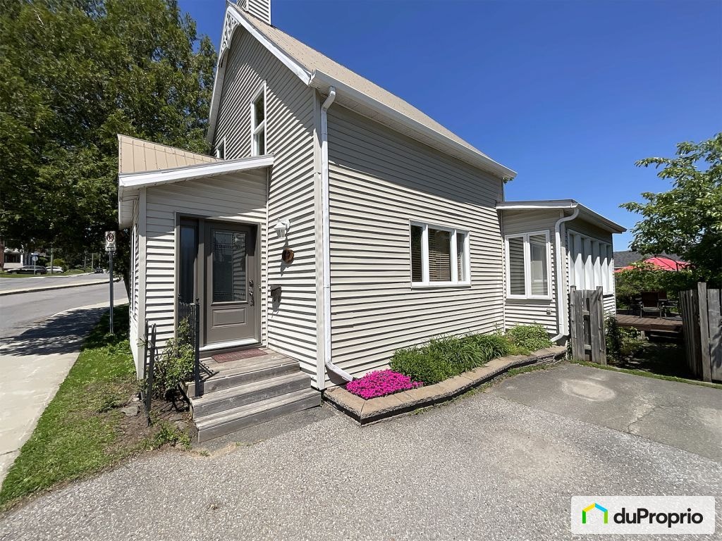 $559,000 - 1 1/2 Storey for sale in Granby — photo 2