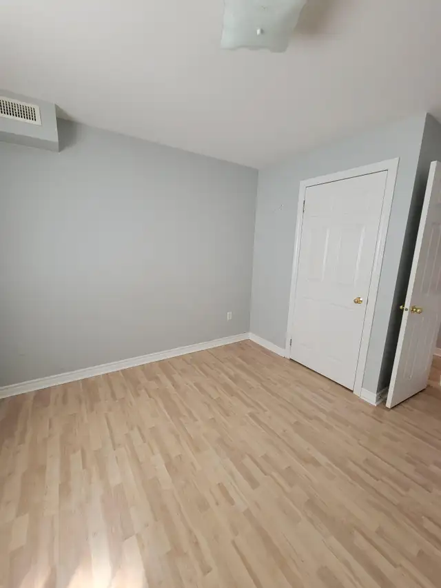 Get your own 4 walls at Essa Gardens! in Long Term Rentals in Barrie - Image 4