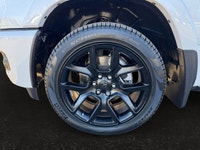 Leather Trimmed Bucket Seats, Remote Start System, Heated Front Seats, Heated Steering Wheel, Ventil... (image 9)