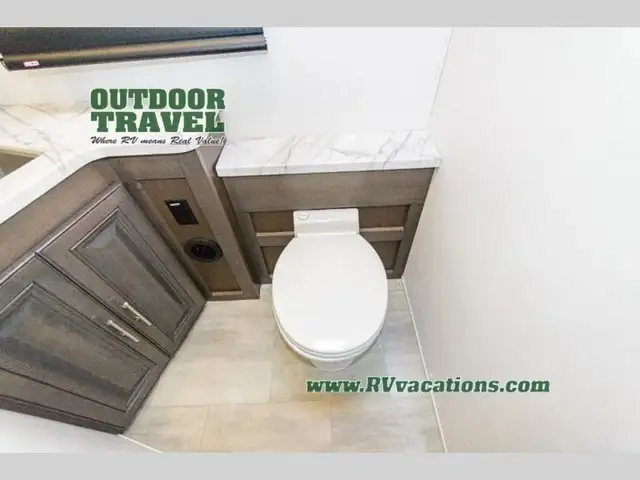 2026 Forest River RV Georgetown 5 Series 34M5 in RVs & Motorhomes in Hamilton - Image 34