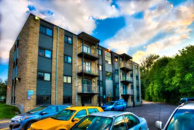 2-Bedroom Rental With Multiple Parkings