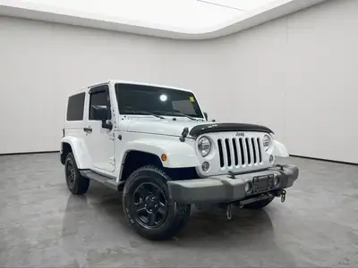 BLACK JEEP FREEDOM TOP HARDTOP, HANDS-FREE COMMUNICATION W/BLUETOOTH, SIRIUSXM SATELLITE RADIO, AIR...