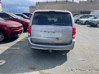 Come see this 2017 Dodge Grand Caravan Crew Plus before someone takes it home! *Get Your Money's Wor... (image 4)