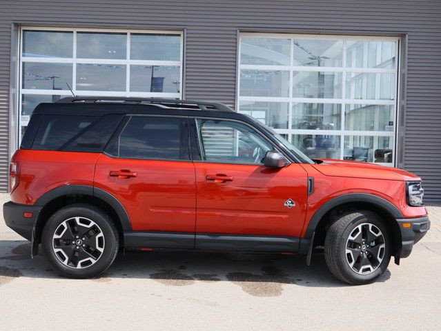 2024 Ford Bronco Sport Outer Banks LOW KM CLEAN CARFAX in Cars & Trucks in Winnipeg - Image 2