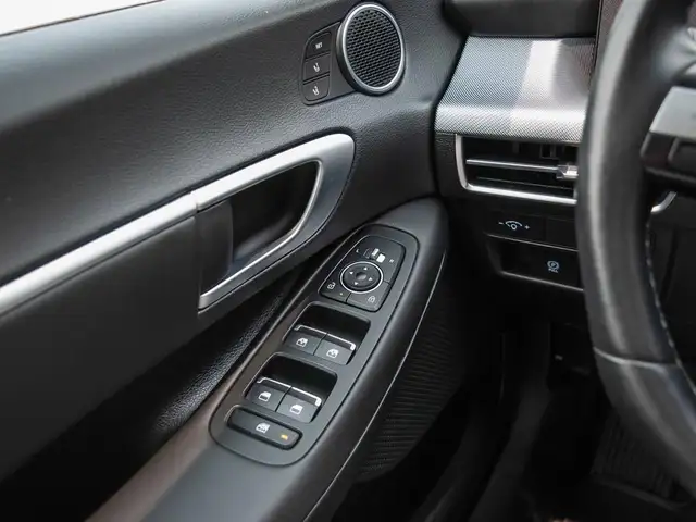 2025 Hyundai Sonata Preferred-Trend Heated & Ventilated Front...5461421020060262416