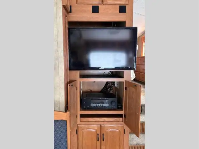 2008 Keystone RV Montana 2955RL in Travel Trailers & Campers in Penticton - Image 13