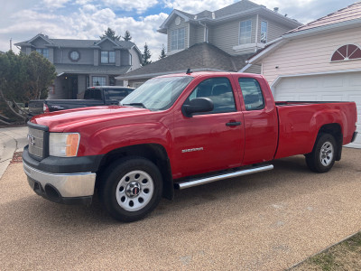 2013 GMC 1500 SIERRA AT4 EXT CAB 8FT BOX LOW KMS