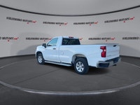 This Chevrolet Silverado 1500 has a strong Gas V8 5.3L engine powering this Automatic transmission.... (image 5)