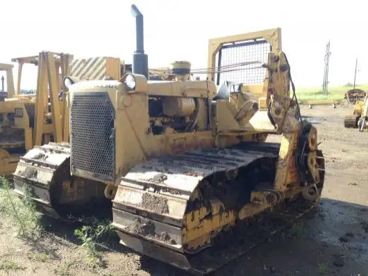 1980 Caterpillar D6D LGP in Heavy Equipment in Saskatoon - Image 4