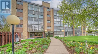 Welcome to Unit 406 at 400 Champlain Boulevard! Chateau Champlain is surrounded by the Gorgeous Moff...
