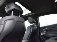 This demo unit is now available! Includes: - All-weather mats - Rock guard It offers heated and cool... (image 3)