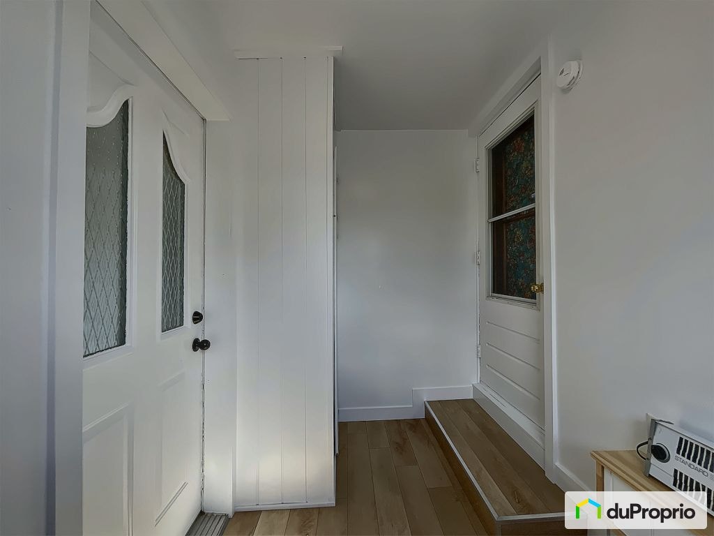 14e Avenue — photo 2