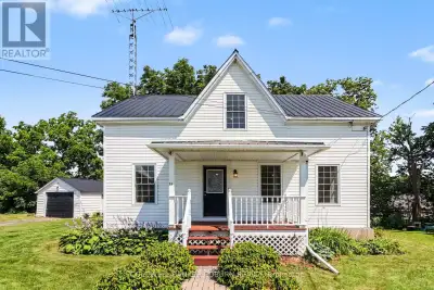 Beautiful waterfront home set on an oversized lot along the South Nation River, offering 4 bedrooms,...