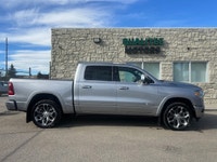 2019 RAM 1500 LIMITED CREWCAB 5.7L HEMI NO ACCIDENTS, NO CLAIMS WITH GREAT SERVICE HISTORY! QualiTee... (image 3)