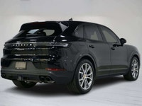 This 2024 Porsche Cayenne is a local Ontario vehicle with a clean Carfax report offering a refined b... (image 3)
