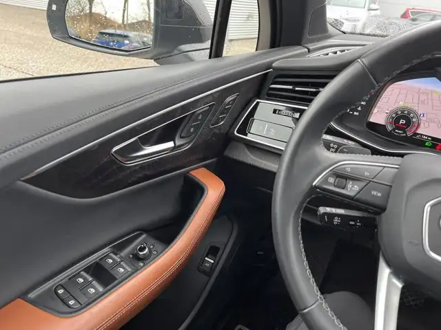 2025 Audi Q7 Technik | EXECUTIVE DEMO | FULLY EQUIPPED | 7 in Cars & Trucks in Windsor Region - Image 21