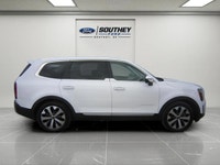 Heated & air-conditioned seats, front and rear seats, dual climate control, heated steering wheel, p... (image 5)