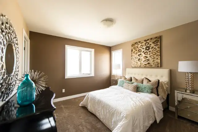 Three Bedroom Townhouse Available Now63672036984323124