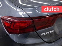 1 OWNER / Bluetooth Music, Climate Control, Front Heated Seats and more! Clutch is the largest onlin... (image 9)