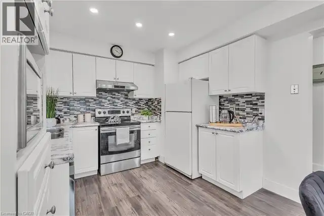 425 ERINBROOK Drive Kitchener, Ontario in Houses for Sale in Kitchener / Waterloo - Image 14