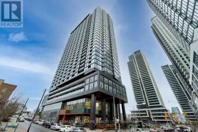 One Bed+ Den Unit In Liberty Village, Unobstructed East Exposure. Den Can Be Used As 2nd Bedroom W/...