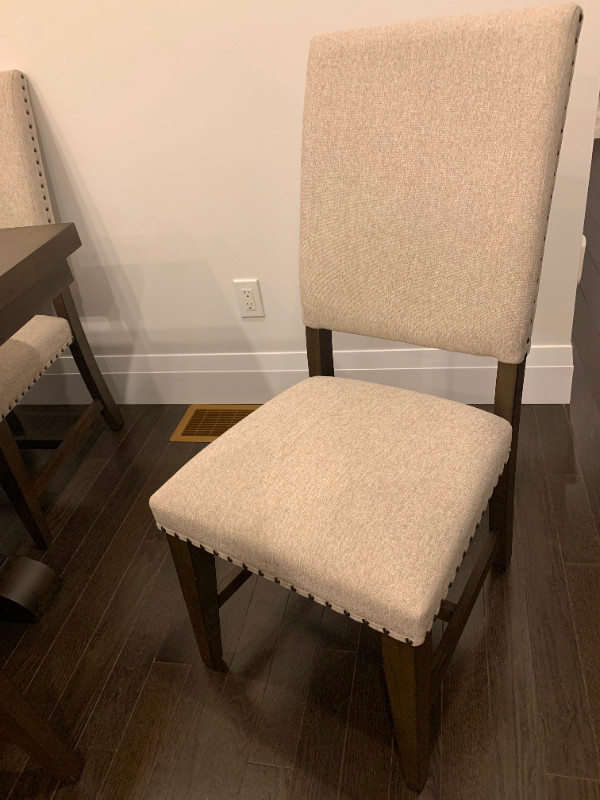 Set of dining table and Chairs for SALE***** 2450 Dining Tables