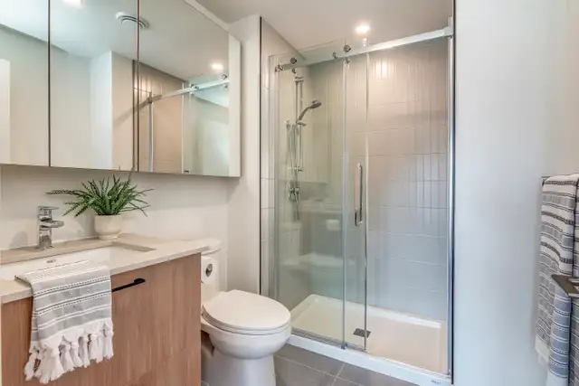 Appartement Studio Condo locatif-Griffintown-Sud-Ouest in Long Term Rentals in City of Montréal - Image 12