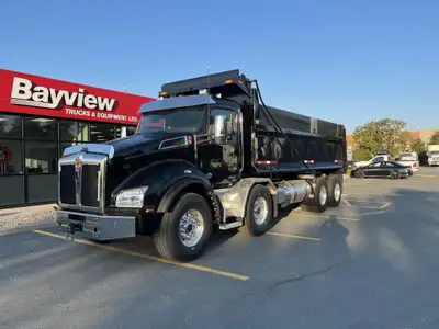 2025 TUXEDO BLACK T880 TWIN STEER WITH 21' BIBEAU DUMP BODY READY TO HAUL HOT TOP !! 2025 TUXEDO BLA...