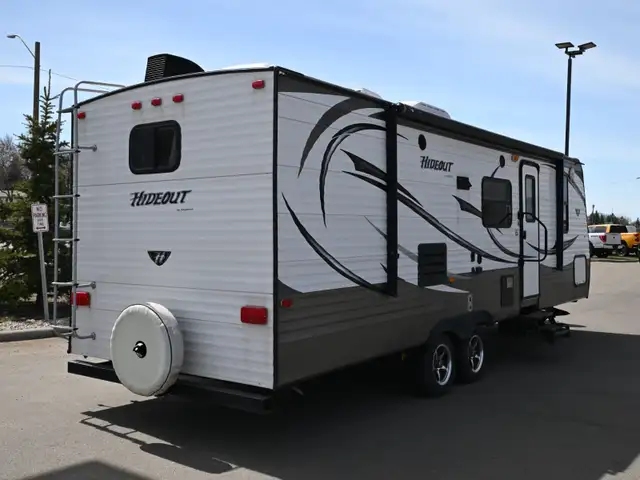 2015 Hideout 26RBS in Travel Trailers & Campers in St. Albert - Image 7