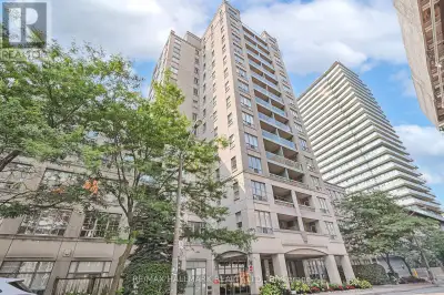 Welcome to #511 - 35 Merton St! This 2 bedroom southwest facing condo is located in the heart of Dav...