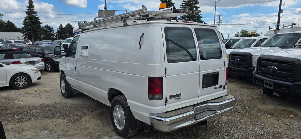 Ford Econoline 2011 photo 5