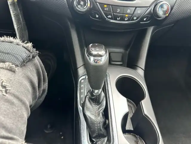 2018 Chevrolet Cruze 4dr Sdn 1.4L LT w/1SD in Cars & Trucks in City of Toronto - Image 24