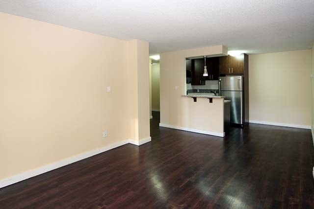 Ideal Apartment to rent for students near Downtown Calgary 3