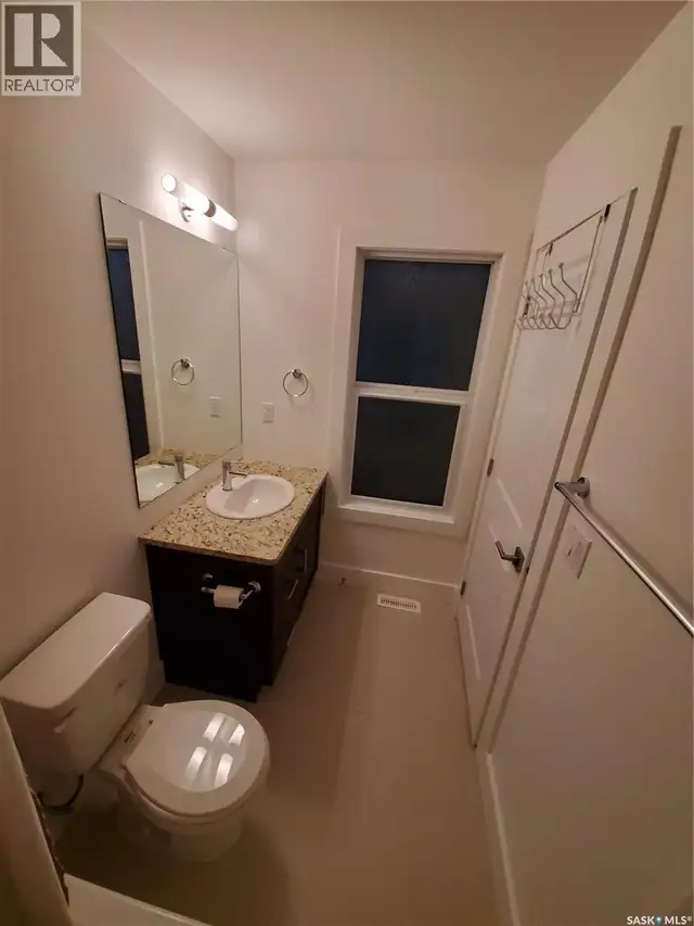 447 Eaton LANE Saskatoon, Saskatchewan in Houses for Sale in Saskatoon - Image 11