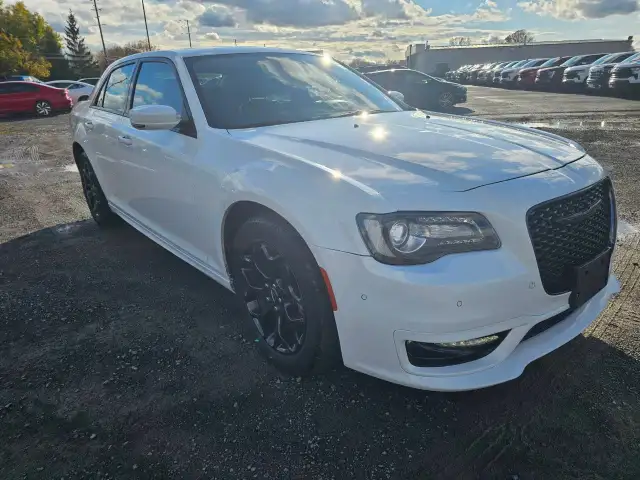 2023 Chrysler 30065275697085826122