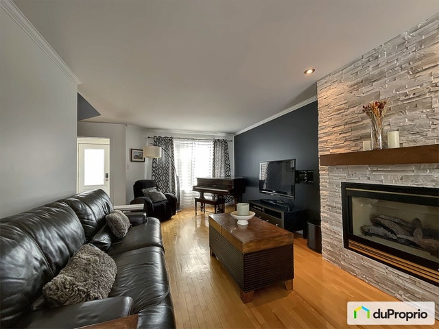 $859,000 - 2 Storey for sale in Longueuil (St-Hubert) — photo 2