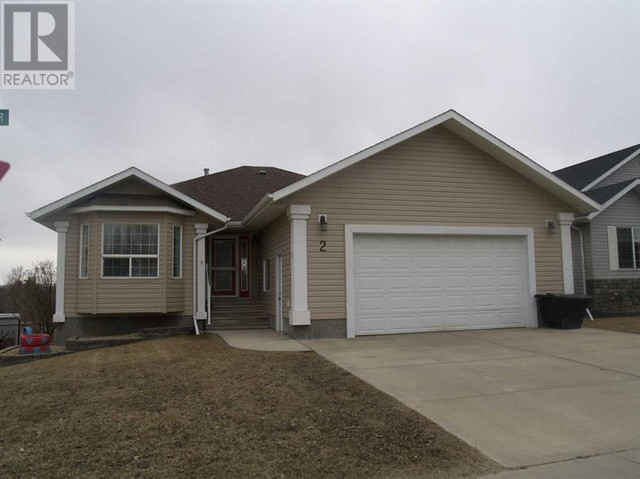 2 Estella Crescent Lacombe, Alberta in Houses for Sale in Red Deer